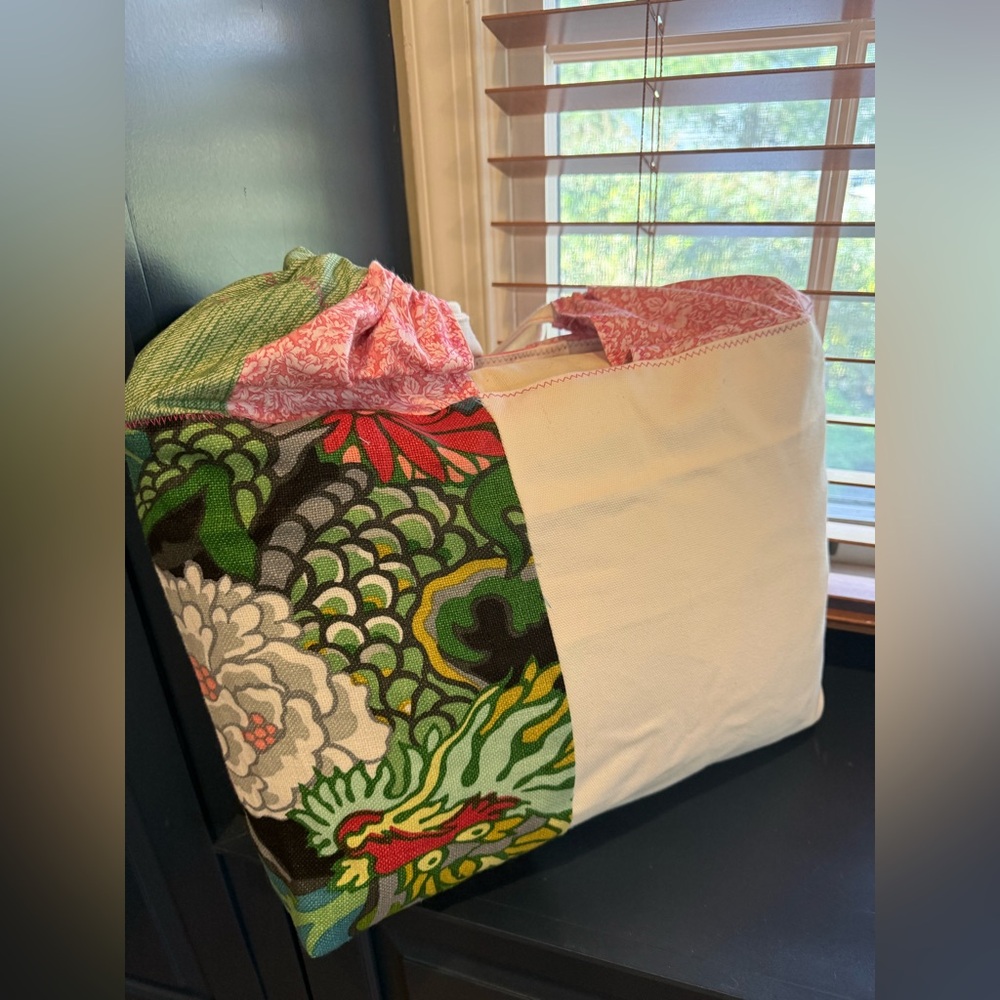 Custom tote - Picture 2 of 6